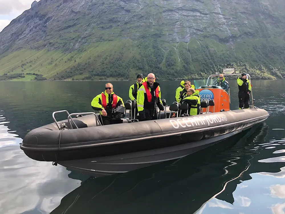 Shooting on boats with LoopFilm