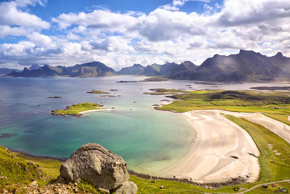 Beaches and Coastlines of Norway - Capturing Norway’s natural beauty with LoopFilm